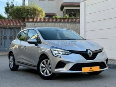 Clio 5 Essence | Garantie 6 mois DERKAOUI - AUTO